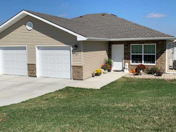 Your Ideal Next Chapter: Budget-Friendly Senior Apartments With Attached Garages