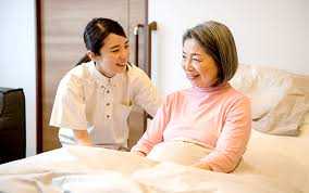 無資格・未経験から始める介護の仕事：2025年注目の転職ガイド